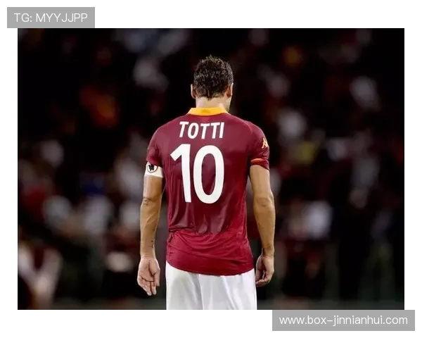 马尔蒂尼：从绿茵场到传奇人生，见证足球世界的永恒巨星